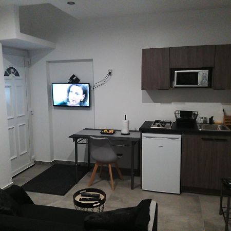 Le Studio Elegance Du Centre Ойонна Экстерьер фото