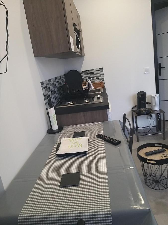 Le Studio Elegance Du Centre Ойонна Экстерьер фото