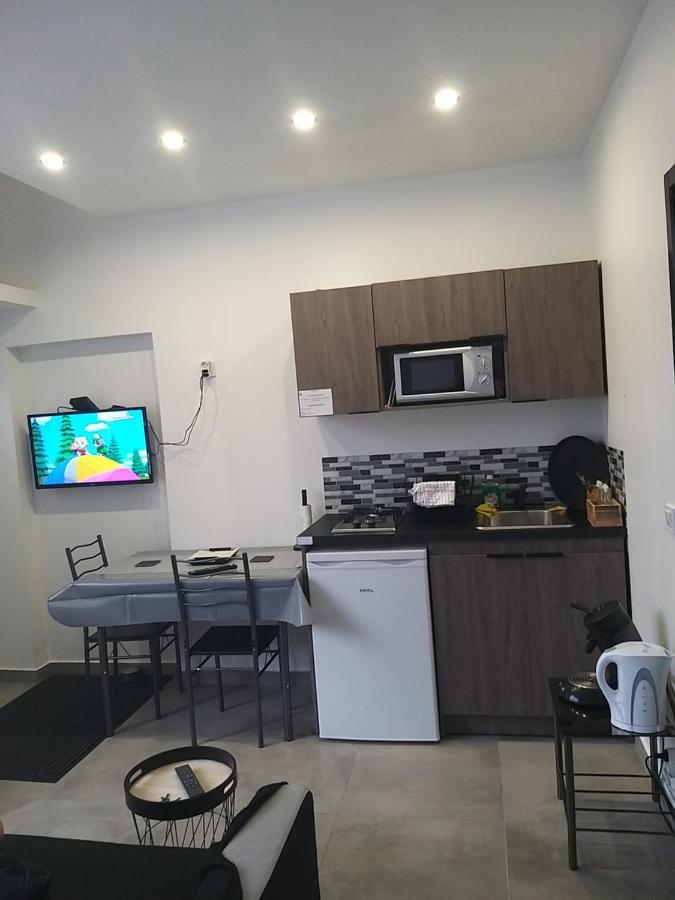 Le Studio Elegance Du Centre Ойонна Экстерьер фото